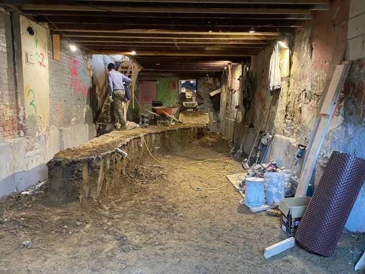 Foundation wall stabilization during Etobicoke underpinning